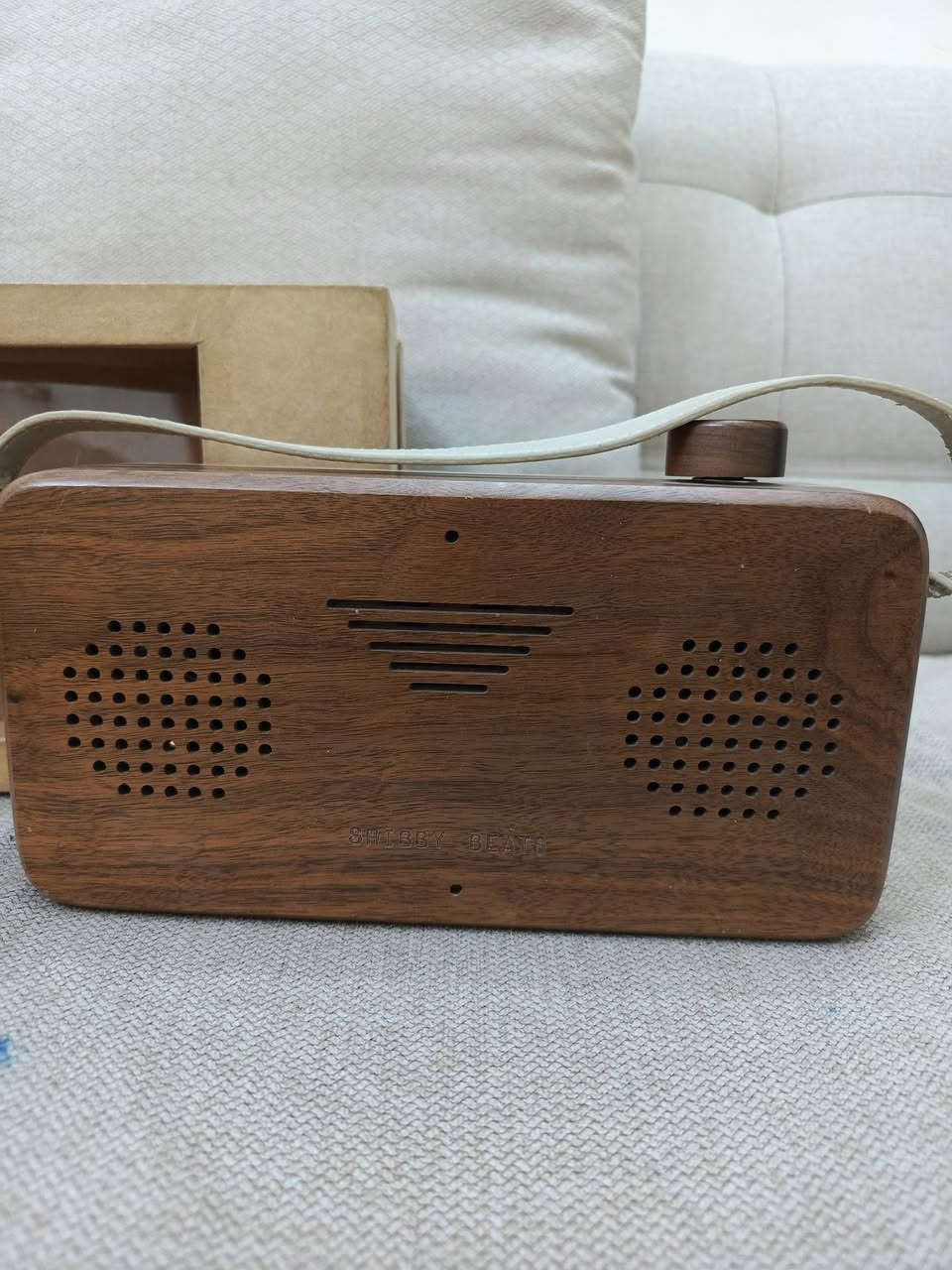 امبي ثري بلوتوث عمل يدوي كله خشب السعر 25


**إذا كنت صاحب هذا الإعلان وتريد حذفه لأي سبب، رجاءا أرسل رسالة إلى الدعم الفني**