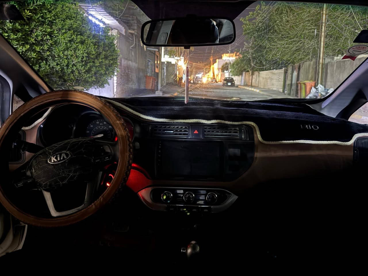 سلام عليكم سياره كيه ريو 2013 اوتوماتيك
للبيع اي حادث مبيه
بيه طخه ع بارده بل جنطه مثل ما موضح بصوره 
السعر$$ اتصل ↖️***********
***********
العنوان سامراء
