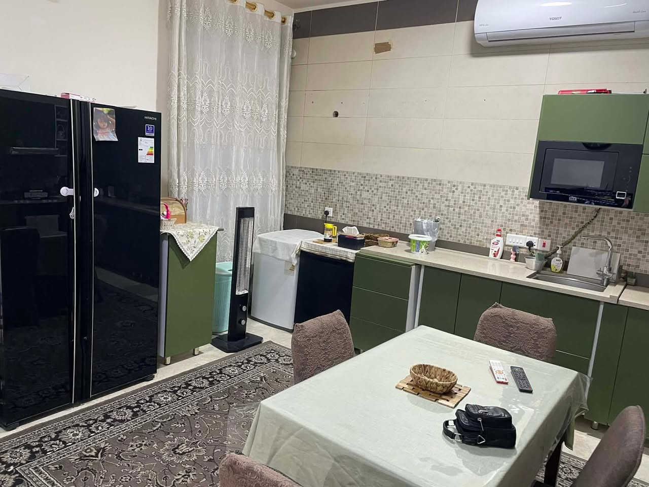 للبيع مكاني بغداد 

 التخم زان ملكي ماخذي من القند للاثاث ١١مقعد نظيف جدا اريده بمليون ونص 

 سيت طبلات زان خشب اصلي عدد اربعه اريدهم بـ200

 غسالة ملابس LG نظيفة جدا 9كيلو اريدها بـ250

 شاشة حجم 55 سمارت نوعية الوادي اريدها بـ300
 
كاونتر 6امتار وشوية السطح مرمر طبيعي جوكر الكاونتر تكدرين تتحكمين بترتيبه حسب مكانج  الخشب اج دي اف
    بدون اي ضرر اريده مليون ونص مع طباخ ومرشحه ماركة DLC الغنية عن التعريف 

 # كل التفاصيل ذاكرتها بالمنشور والاسعار ايضاً ونظافة الاغراض مية بالمية 
 
#رجاءاً الشراي اتواصل على الرقم احجز وتعال *********** مو شراي وتريد تعامل ماعندي مجال اجاوبكم 😁
