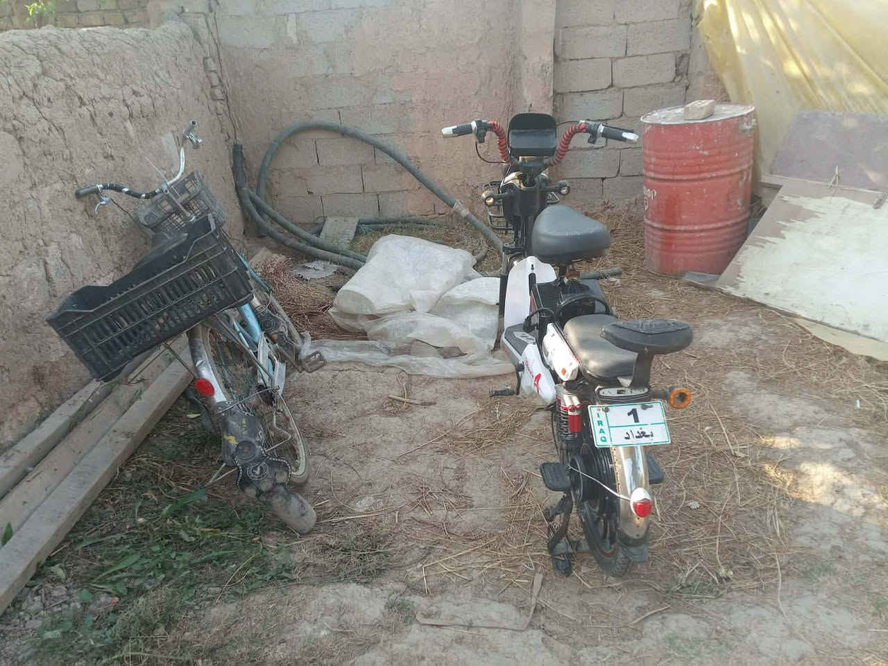 سلام وعليكم دراجه شحن البيع نضيفه كلش بطاريات جدد عل فحص اني وياگ اي نقص مابيه الدراچهه
موديل 2023 
مكاني بغداد تاجي منشأ نصر 
السعر 225وبيها مچال الطيبين 
رقم الهاتف *********** كورگ
رقم الهاتف *********** اسياء
