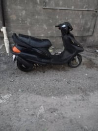 فراشة للبيع 200 الف وبيهة مجال كهرباياتهة شغالة بس يرادلهة كلجات 07867...