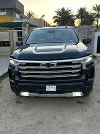 سلفرادو موديل ٢٠٢٣ باب طويل بدي قصير ماشيه ١٩ مايل فور ويل ٤ سلندر ٢٧٠...
