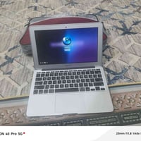 ماك بوك اير • شاشة ١١.٦ إنش • SSD ١٢٨ جيجا