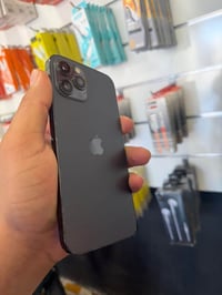 ايفون 12 برو ماكس ١٢٨ • نضيف • بطارية ١٠٠٪
