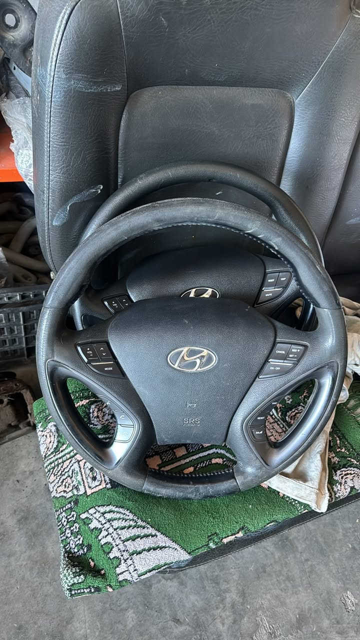 السلام عليكم تفصيخ سوناتا مضلع من 2011-2014كوري حاويه باسعار مناسبه عندي توصيل جميع المحافضات
*********** واتساب
