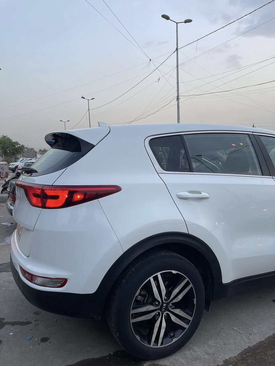 السلام عليكم سبورتج موديل ٢٠١٨ وارد أمريكي
سيارة نظيفة وجاهزه كلشي مذكور بل تفاصيل والصور السعر ١٥٦

للاتصال ***********
