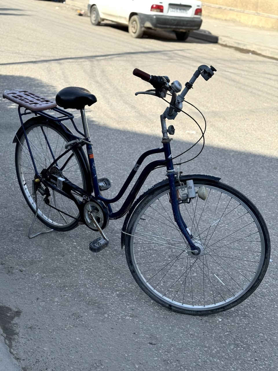 السلام عليكم للبيع بايسكل بناتي نظيف كامل بدون نقص السعر 85 البايسكل ياباني نظيف مكاني ابو دشير نيلي اللون كير شغال


**إذا كنت صاحب هذا الإعلان وتريد حذفه لأي سبب، رجاءا أرسل رسالة إلى الدعم الفني**