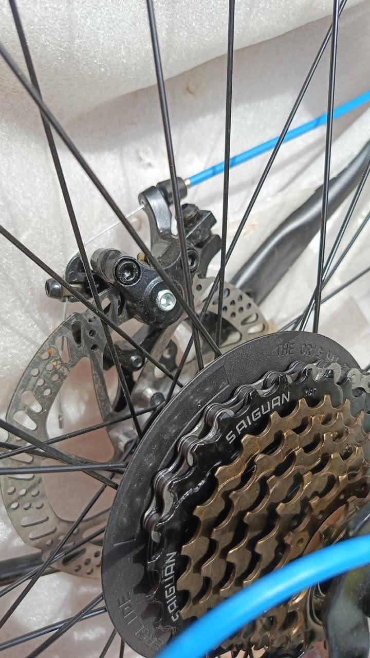 بايسكل للبيع ماركة denix حجم26 الون اسود جديد جديد بعدة ممشدود بسعر 160اي استفسار راسلني خاص


**إذا كنت صاحب هذا الإعلان وتريد حذفه لأي سبب، رجاءا أرسل رسالة إلى الدعم الفني**