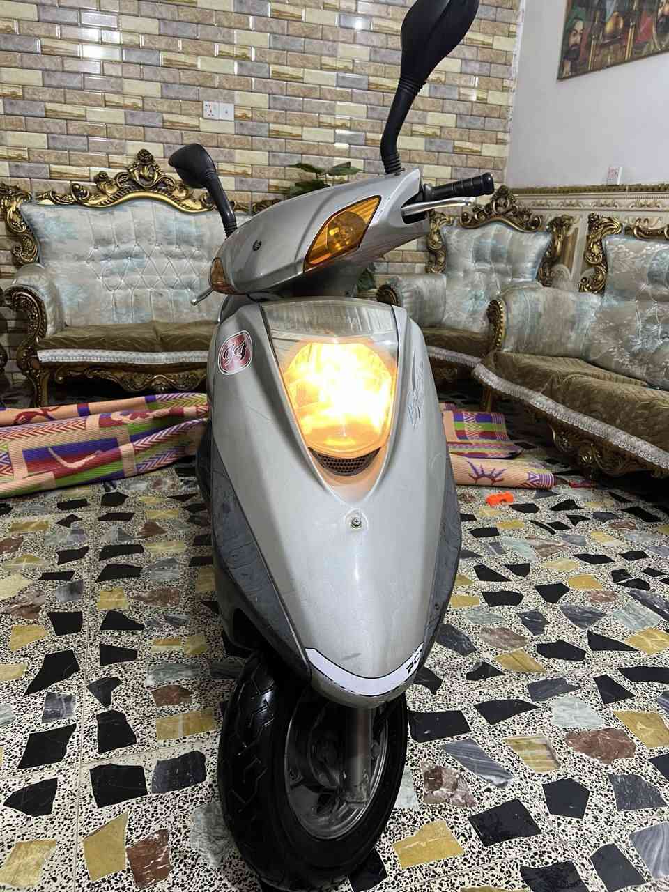 السلام عليكم بريز دراجه كفاله عامه برغي ممفتوح بيهاا والف فيتر جيب وافحص اي شي تجاري مابيها السعر650 المكان الشعب رقم الهاتف ***********
