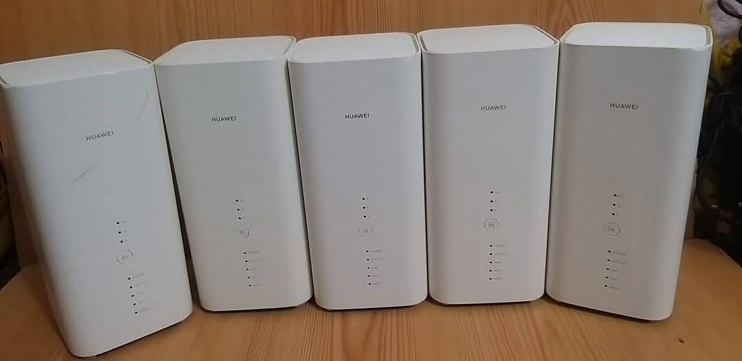راوترات هواوي  B818 _260 للبيع 
4G

مفتوح رسمي لجميع ألشبكات 
أسيا _زين _كورك 

كات  19
2.4 GHZ   ///  5GHZ

منفذين لان  1 كيكا
منفذين للأنتنا الخارجية  Ts9

ألسعر    ١١٥  ألف 

متوفر توصيل لكل محافظات ألعراق 

واتساب   ***********
