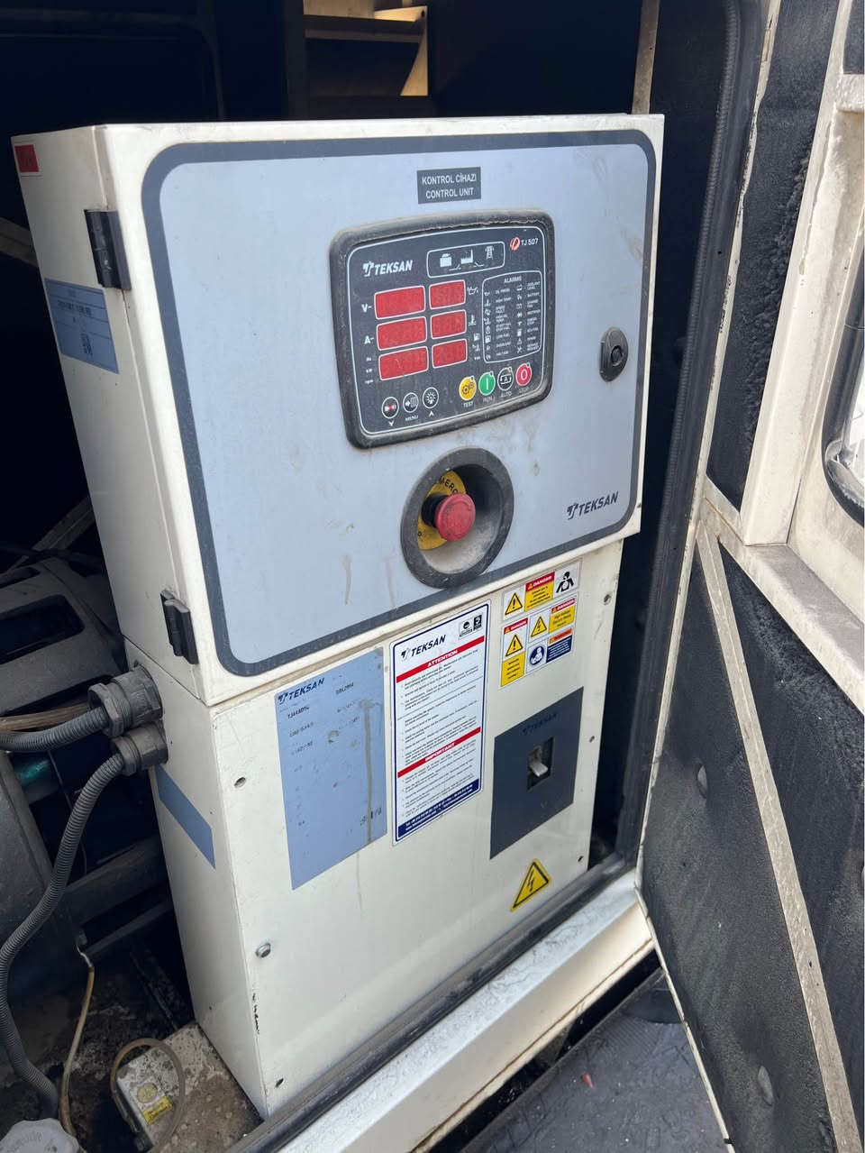 ٤٠ كيفي*********** أربيل, العراق
