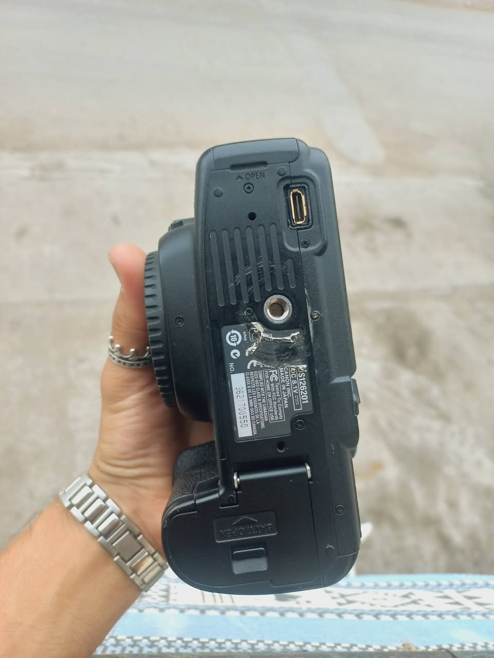 Camera Canon 5d mark ii Nu
Shutter:22k
Battrie/chargeur originale
Carte memoire 16gb


**إذا كنت صاحب هذا الإعلان وتريد حذفه لأي سبب، رجاءا أرسل رسالة إلى الدعم الفني**