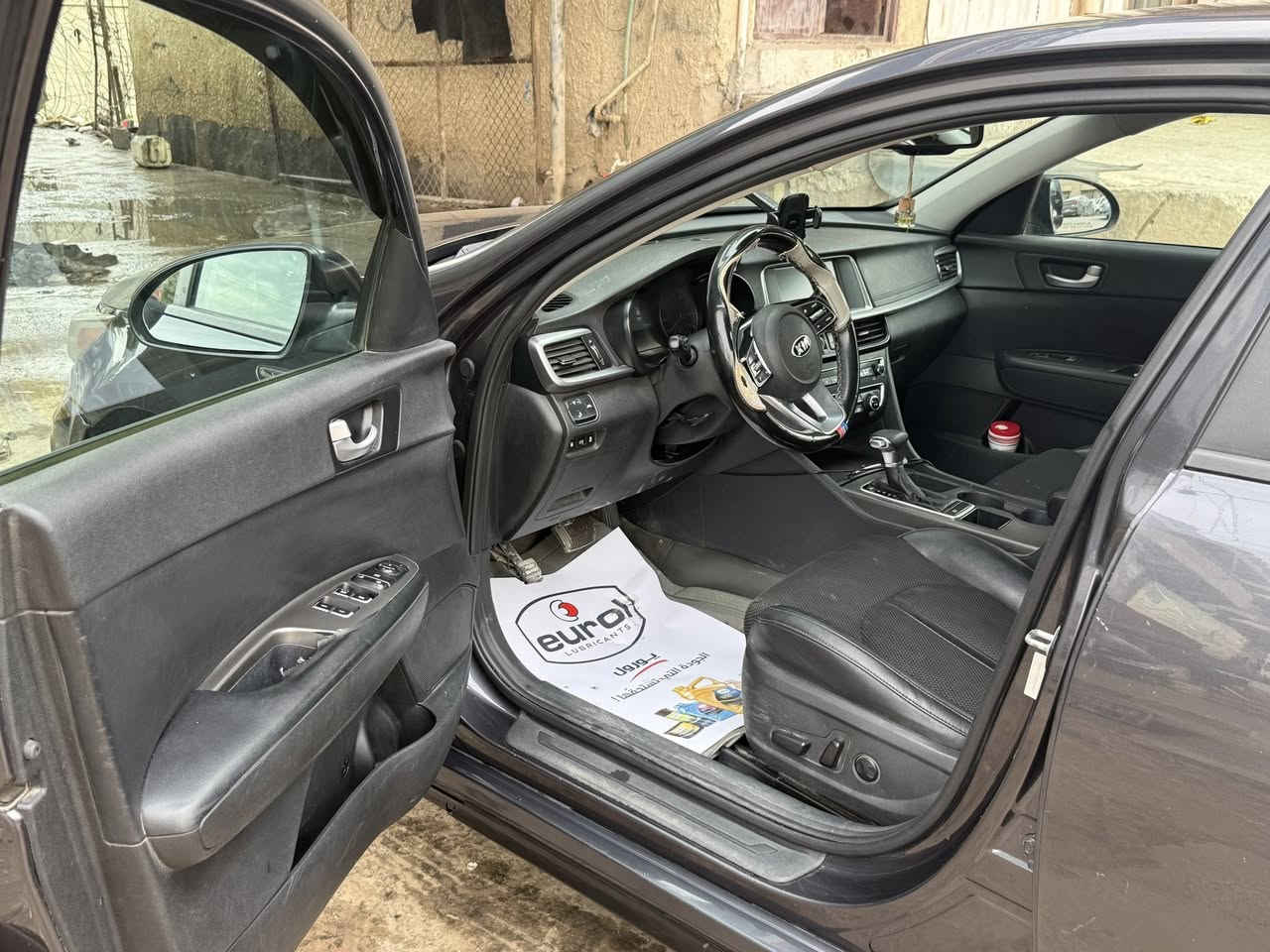 السلام عليكم كيا اوبتما 2019 وارد امريكي ضررها موضح شبر بس بالبنيد وهنا بالعراق جاملغ امامي ايسر تبديل نفس اللون وبيها طخة ع وضعها ممصلحة بالجاملغ الخلفي السياره جديده لاتبخير ولاتنقيص من مي ودهن السعر ١٤٠ ورقه مكانها جزيره بغداد السياحية ***********
