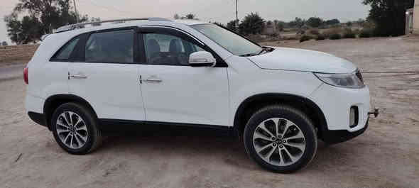 اللهم صل على محمد وال محمد
السلام عليكم سياره سورنتو للبيع موديل 2014 خليجي فول مواصفات عده الفتحه
سنويه وهزه جديده لغايه 2029 مشروع وطني  مداور ثاني يوم محرك 2400  دوش ايكو 7 راكب محرك تبريد تخم تغير جاهزه من كلشي  حادثه جنطه مبدل قبق جنطه ولايحه جاملغات الخلفيه مثل ما واضح بلصوره أغلبيته بارد مصبوغه حزام  لفرض توحيد اللون القماره قطره صبغ ما بيه لا شاصي ولا براكيت شرط فقط حادثه جنطه  السعر  145 وبيه مجال مكلف بلنشر رقم صاحب السياره ***********
