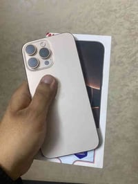 آيفون ١٦ برو ماكس  ذاكرة 256  بطارية 100 مشحون 73 مرة بعدة بضمان وكالة...