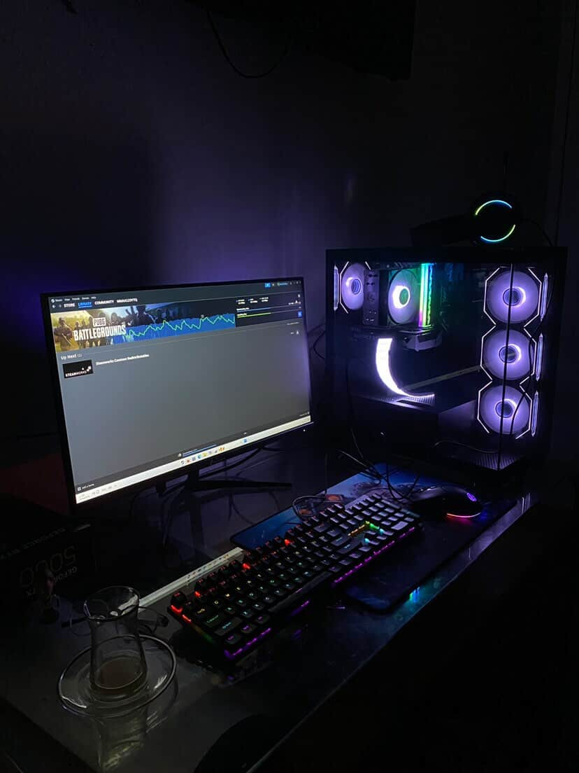 السلام عليكم 

تجميعة تشغل جميع الالعاب القوية والحديثة مناسبة للالعاب الثقيلة والمونتاج والبرامج الهندسية والتصميم 

مع RTX كرت شاشة رهيب وتخزين SSD سريع 

المواصفات 

المعالج احدث اصدار intel core i5-14400F 

وكرت الشاشة RTX 5060 8GB 

والرام RAM 16GB 

والتخزين SSD 1TB 

PSU 650W

نظام التشغيل Windows 11 pro

هسه نجي على الشاشة الرهيبة 

الماركة Avetron 

الموديل G2424Q

الحجم 24 بوصة 

نوع الشاشة IPS Panel 

الدقة (Resolution): 1920×1080 (Full HD)

معدل التحديث: 240Hz

زمن الاستجابة: 1ms (MPRT) / حوالي 3ms

السطوع: 300 cd/m²

التباين: 1000:1

 زاوية الرؤية: 178°

المنافذ: HDMI + DisplayPort

دعم HDR: HDR Ready

 عدد الألوان: 16.7 مليون لون

مع جيمع الاكسسوارات مجانا 

تجميعة قبل 3 اسابيع اشتريتها جديدة جدا

السعر مليون و900 الف

للتواصل وات اب ***********
