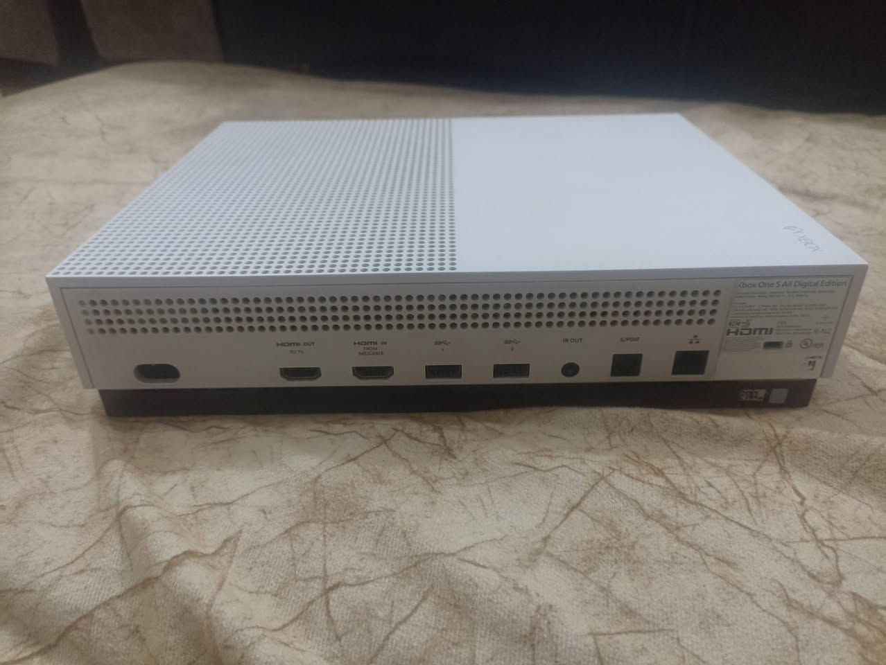 السلام عليكم اكس بوكس1s للبيع فول نضافه لا مفتوح ولا مصلح وكامل ملحقاته ذاكره 1000GB وجويستك نضيف بيها فقط شفت LB يرادله صيانه بسيطه السعر 170 بي مجال مكاني الانبار فلوجه


**إذا كنت صاحب هذا الإعلان وتريد حذفه لأي سبب، رجاءا أرسل رسالة إلى الدعم الفني**
