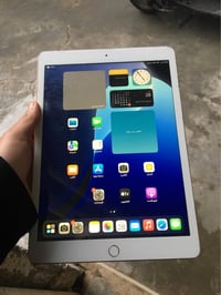 آيباد ٧ • ١٢٨ • بدون عيوب