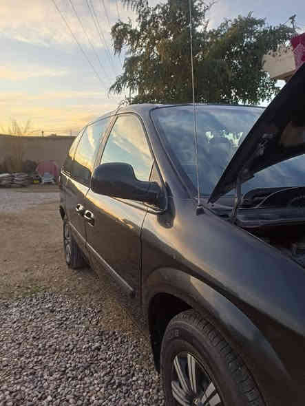 السلام عليكم
دوج كرفان شاصي قصير المرغوب 7راكب 
موديل 2007

رقم نينوى الماني مشروع وطني 

شرط محرك كير كامرة شاشه 

غرفتها نظيفه

سيارة جاهزة ماتصرف عليها ربع دينار 
السعر 75وبيها مجال

اتصل 

***********
