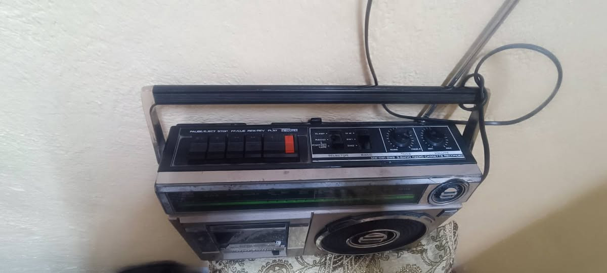 وينهم جيل الطيبين
مسجل وراديو وبي تسجيل هم 
ياباني الاصلي  شغال شرط
السعر 30 الف مكاني موصل جانب الايمن


**إذا كنت صاحب هذا الإعلان وتريد حذفه لأي سبب، رجاءا أرسل رسالة إلى الدعم الفني**