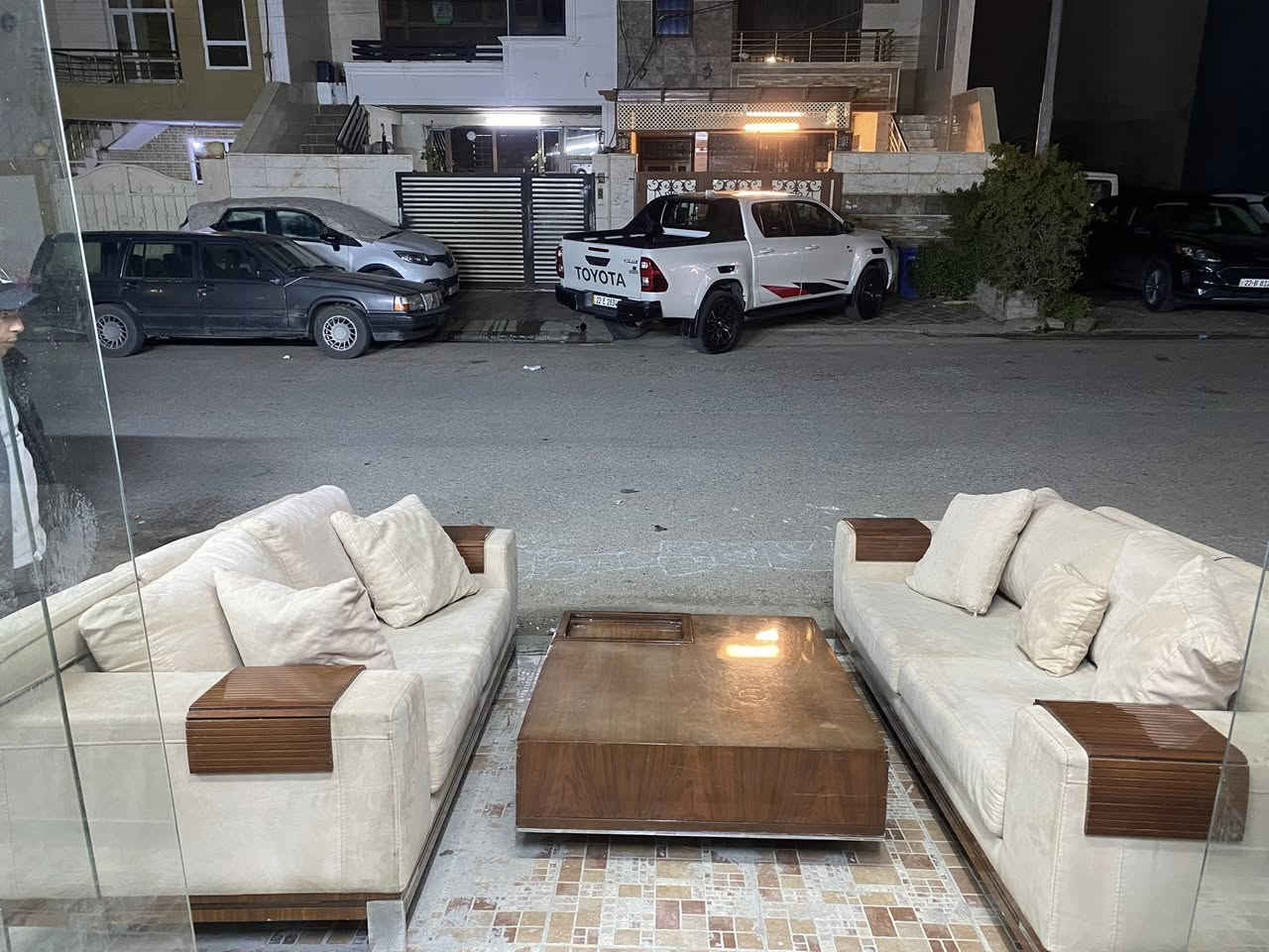 تخم تركي 6مقاعد مع طبله وسطيه خشب زان
للاستفسار ***********
