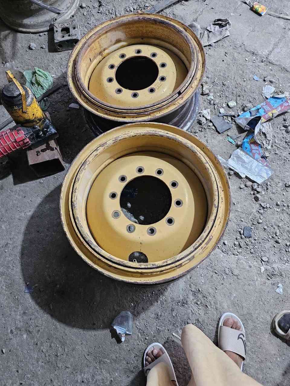 السلام عليكم تخم ويل  24 مال موديل 96. دبل رنك جداد كلش كلش. مروس اب 25 الي يروس يتصل اويدلل
***********         ***********
السلام عليكم تخم ويل  24 مال موديل 96. دبل رنك جداد كلش كلش. مروس اب 25 الي يروس يتصل اويدلل
