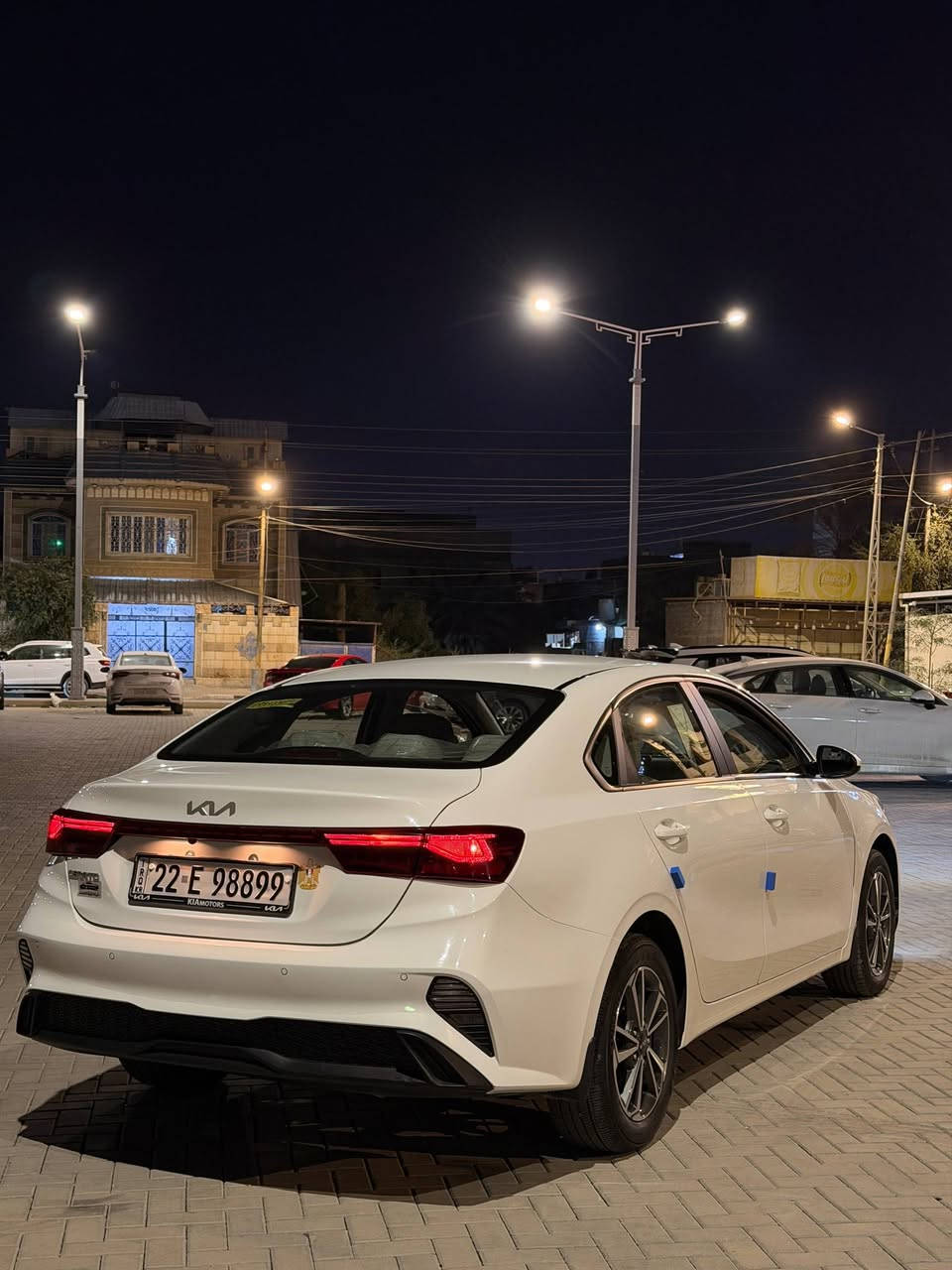 كيا سيراتو
موديل 2024 
خليجي اصل
مكينه 2000 المرغوب 
داخل لونين بيجي
فول ما عده الفتحه 
رقم اربيل الدولي
بأسم شركة 

مواصفاتها 
ويل كب 
تبريد خلفي
دواخل لونين بيجي 
لايت لد 
كشافات 

مكانها البصره الأبله 

السعر 185 وبيها مجال شي بسيط

***********
