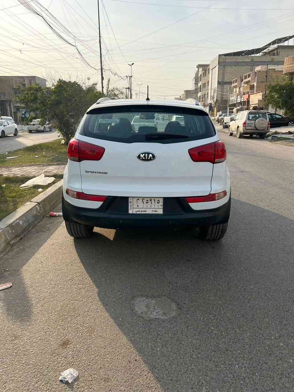 يا الله سلام عليكم
سبورتج 2016 خليجي نص فول 
مرقم بغداد مواصفات السياره 
مكينه 2000 دوش
داخل دوشمه جلد
لد امامي 
قماره حديد
شاشه صغيره
تحكمات ستيرن جهتين 
صدر جديد
تايرات نضيفه
مكينه كير بدون فتح 
وبعد بيه مواصفات سياره صبغ جاملغ بدون فتح والباب السياق صبغ والباب الورا مباوك فقط بدون دواخل مكفوله سعر السياره 140 و بيه ```مجال مكاني حي تونس***********
