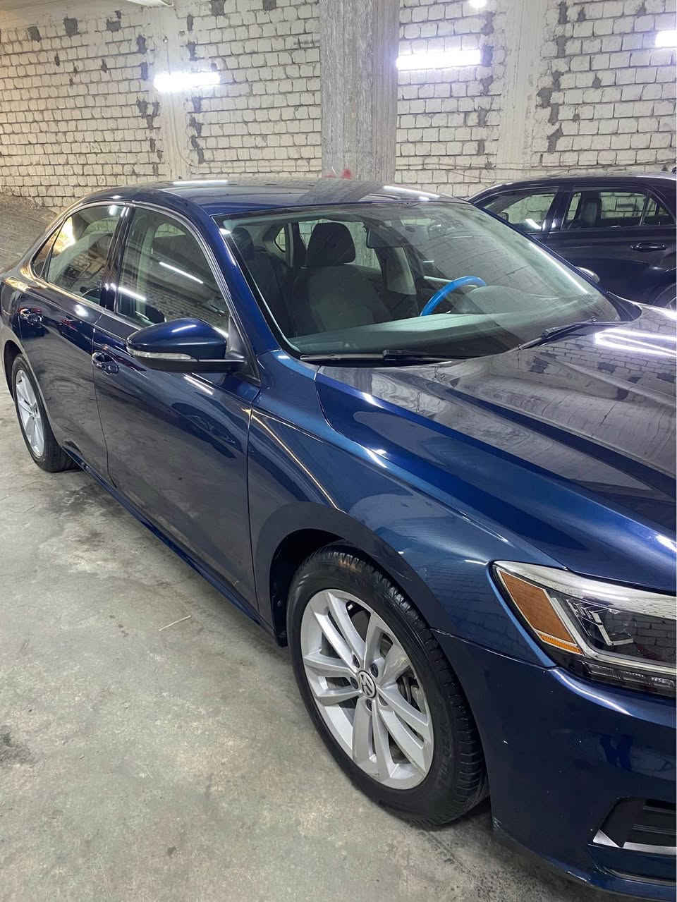 پاسات مؤديل 2021 سه ياره يه كى جوانو نويه هه موو شتى نوى كرايته وه  43 هه زار رؤيشتيه سه ياره كه چاملخو نيو ده ركه ى سبوخه سه ك جيگاى بچوكى پى دى ئاره  يرباك به س شانى ته قيه داواى 142وه ره قه ى ده كه م 
***********

1VWAA7A35MC014674 أربيل, العراق
