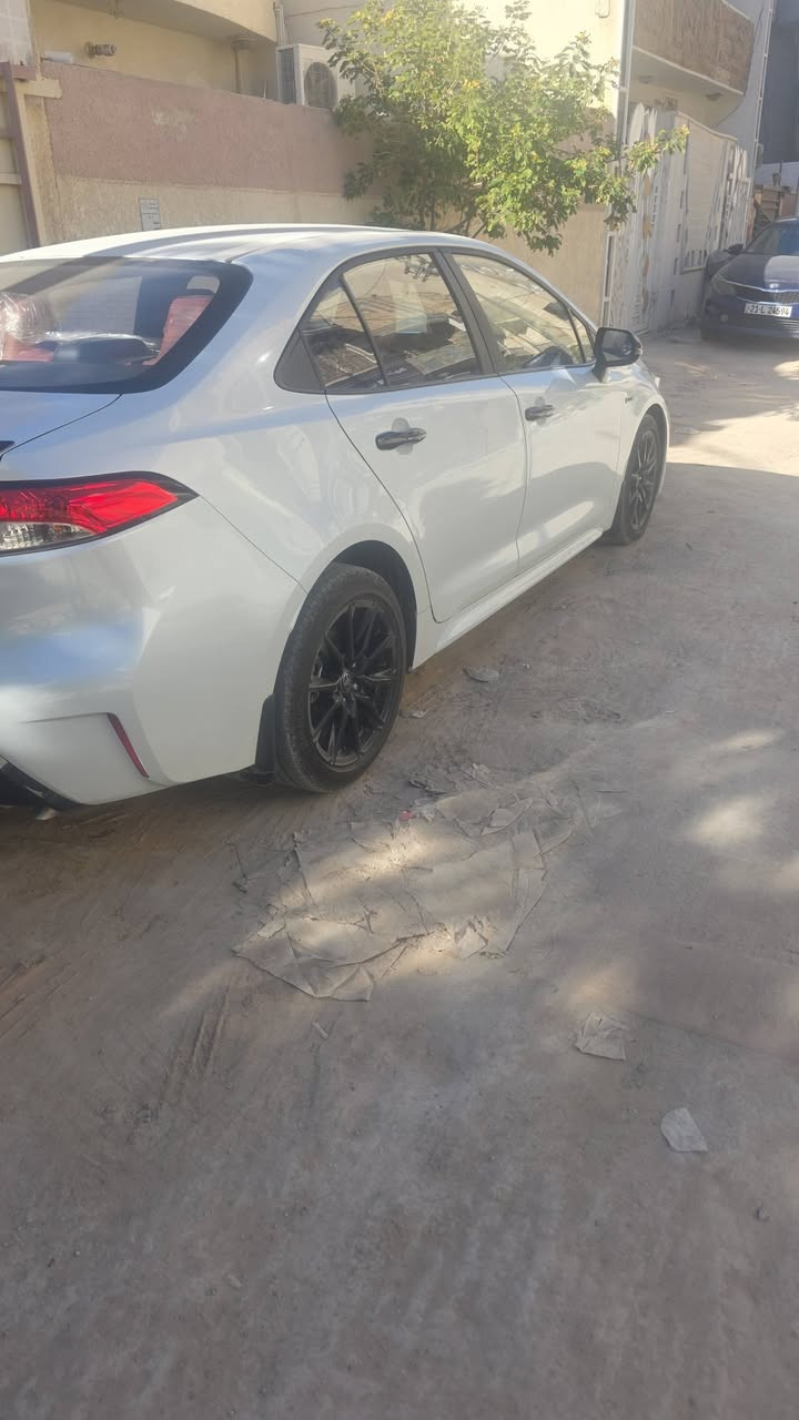 س بلاك فول الفول سيارة نوع سبورت اعلى فئة بيهن  ماشية ١٦  بانزين كلة محسن ودهن كلة من شركة ساز نوع تيوتا سعر ١٦٢ وبية مجال حك الجية 
مكانة كربلاء ***********
