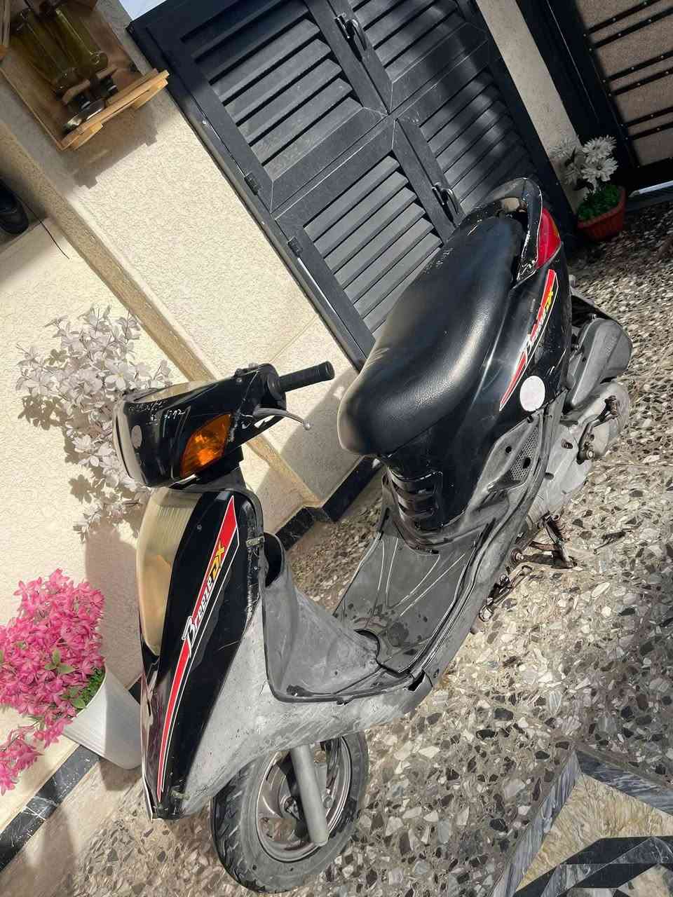 دراجه بريز للبيع مكفوله وممفتوحه ومكينتها ناعمه سعرها650وبيها مجال***********
