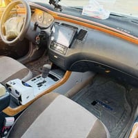 للبيع ازيرا سيارة جاهزة مناقصها شي يرادلها فقط صبغ وبيها تبديل قمارة ر...