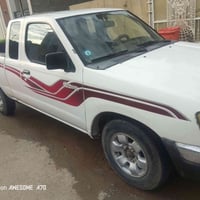 السيارة موديل 2000 كبر اوتو تبريد قماره ونص تخم تاير  محرك وكير حداديه...