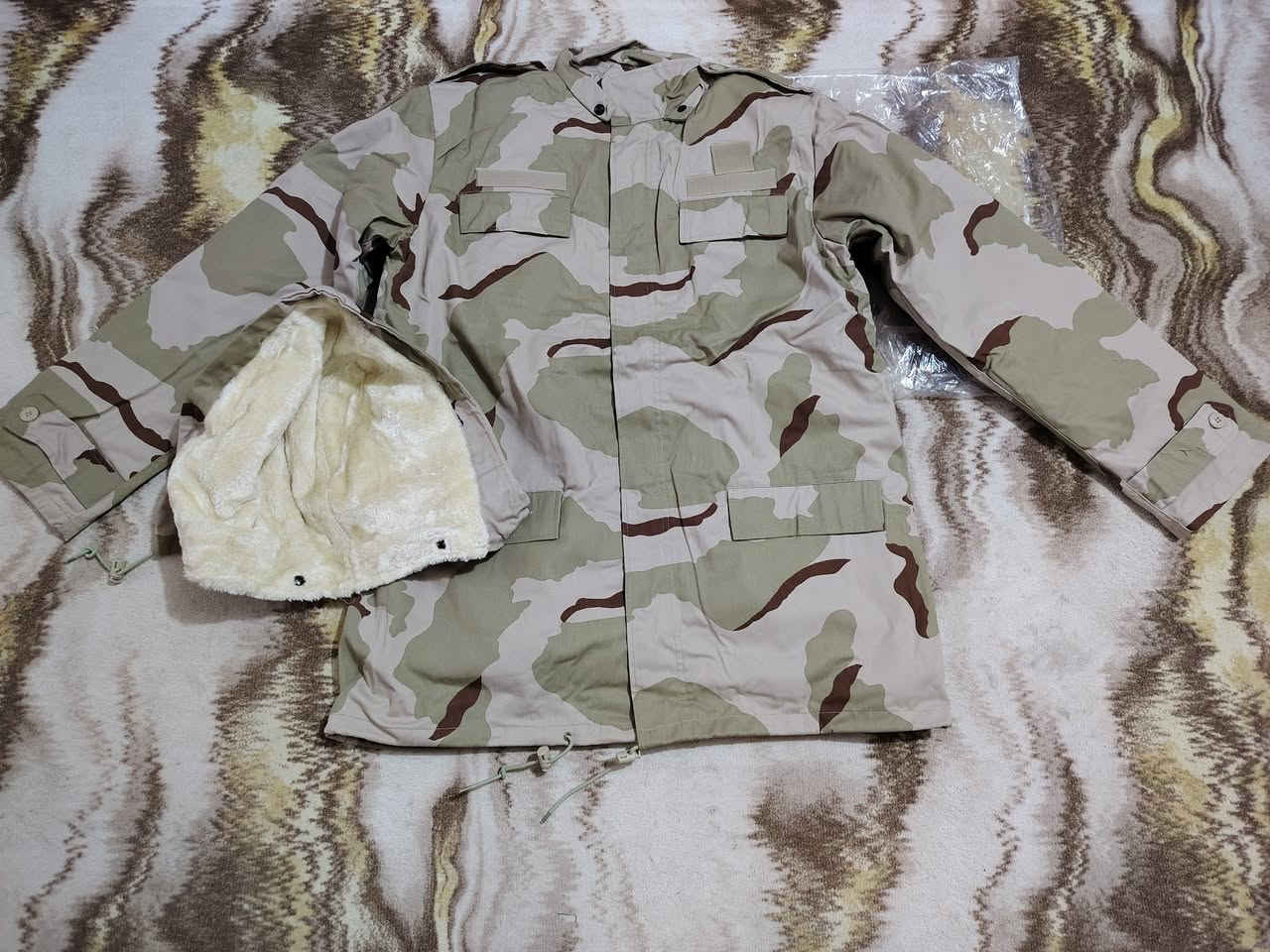 السلام عليكم شباب للبيع بدلات شفت عدد اثنين بساطيل عدد اثنين 41 43 قياس قماص العدد اثنين بدلات عدد اثنين شوكيه مات الكسارات اصليه مكاني ببغداد
تواصل على هذا الرقم ***********
