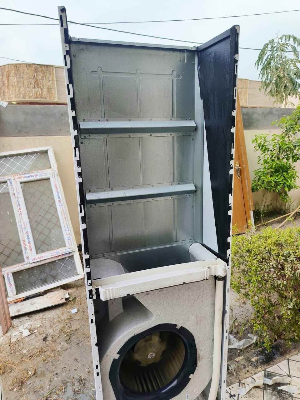 سلام عليكم
مستعدون لتنصيب وتنظيف وصيانه جميع اجهزه 
التبريد وبيع وشراء الاجهزه المستعمله
أبو غراق شارع المركز
***********
***********
