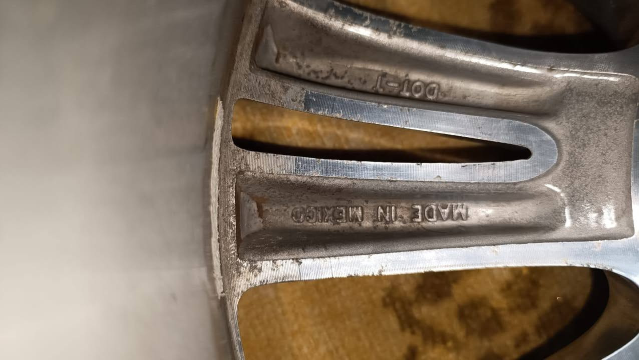 السلام عليكم ويل حجم 18 مكسيكي الاصلي مكفول من الحيم من العواج من فطر سعره 900 الف وبي مجال قليل العنوان البصره المعقل  للاتصال على الرقم ***********
