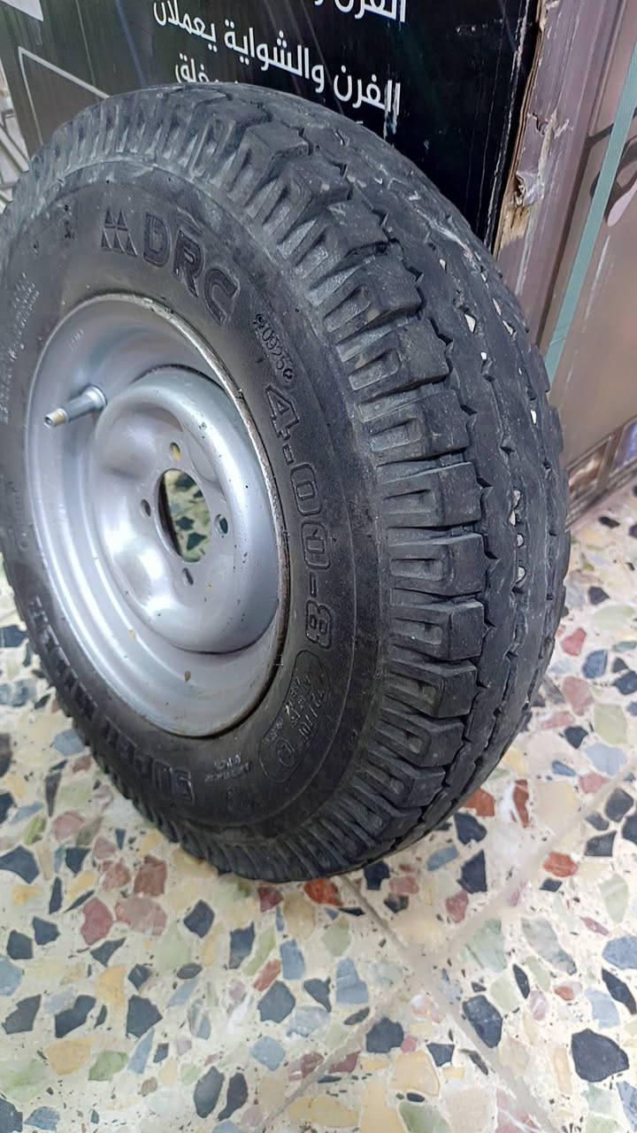 السلام عليكم تاير ويل للبيع جوبلس تاير نضيف بي فتيله وحده السعر ٢٥ *********** المكان بغداد ام الكبر
