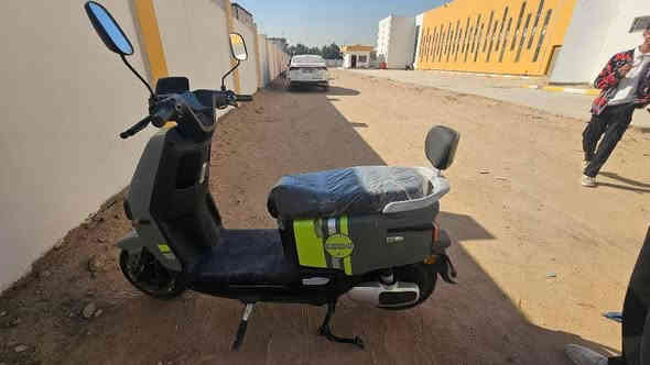 سلام عليكم ورحمة الله وبركاته
دراجه شحن ريان ام عيون دراجه نضافه 100 % كفاله عامه بيه أوراق ومكاتبه معرض.
يرادله تبديل كم بطاريه.
السعر 750 وبيه مجال الشراي *********** واتساب فقط نجف مكاني
