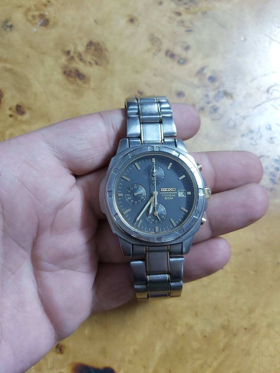 السلام عليكم
ساعه سايكو باله اصلي ياباني تيتانيوم نضافه تامه 
قطر الساعه 42 
 الكرونوغراف 
استوب وج 
منفذ للتاريخ 
سعر الساعه 75 ألف
يوجد توصيل


**إذا كنت صاحب هذا الإعلان وتريد حذفه لأي سبب، رجاءا أرسل رسالة إلى الدعم الفني**