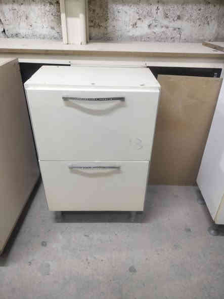 اثاث بيت جديد ما مستعمل وباله تركي .ديوانيه .الاسكان .مقابل المعهد التقني ***********
