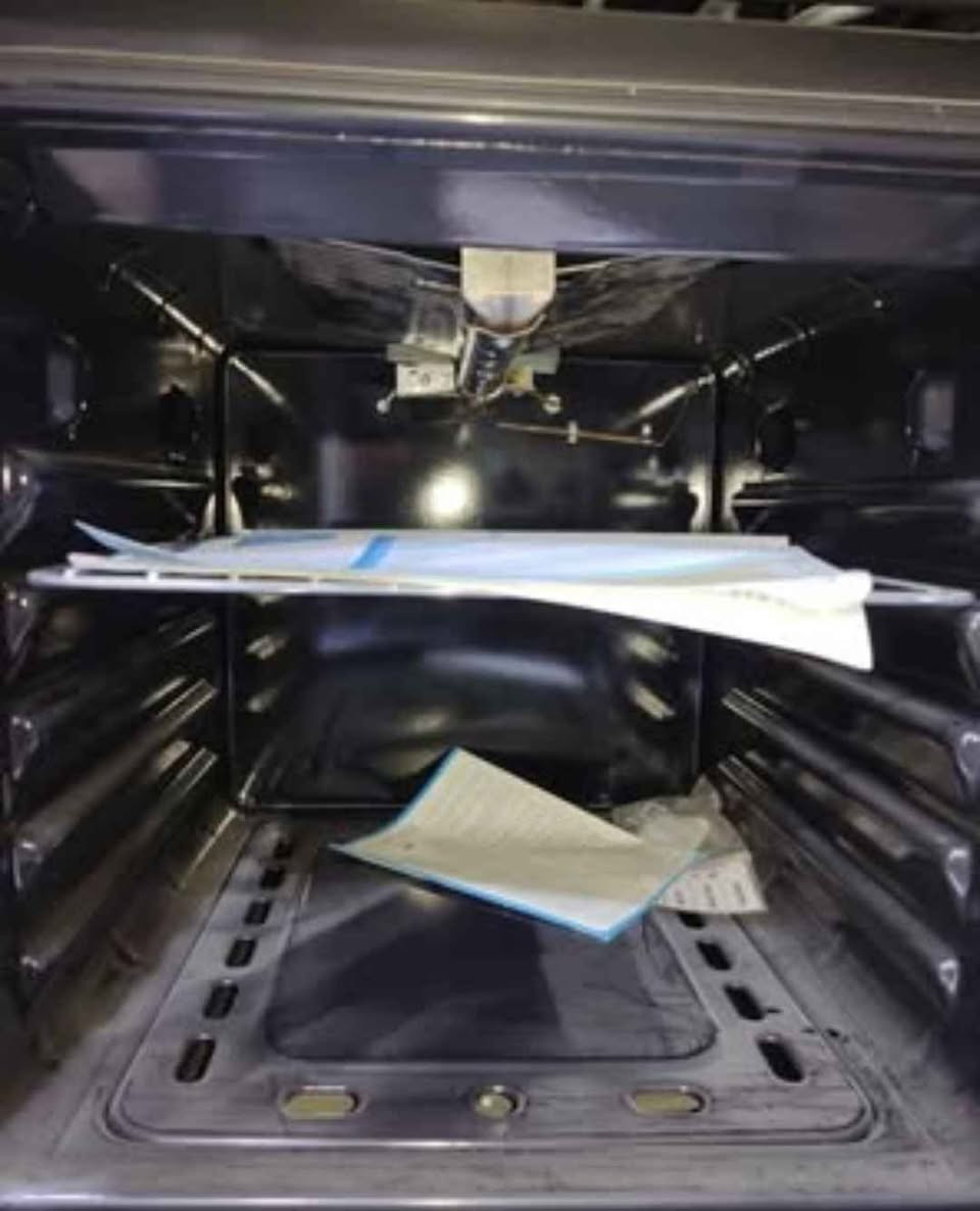 طباخ 4 عيون اوروبي انكليزي اصلي لا صيني ولا مصري مع فرن جديد غير مستخدم للبيع الزعفرانية شارع المعهد
السعر 175 الف 
لا يوجد توصيل المشتري يجي يشوفه بنفسه وياخذه بغداد, العراق


**إذا كنت صاحب هذا الإعلان وتريد حذفه لأي سبب، رجاءا أرسل رسالة إلى الدعم الفني**