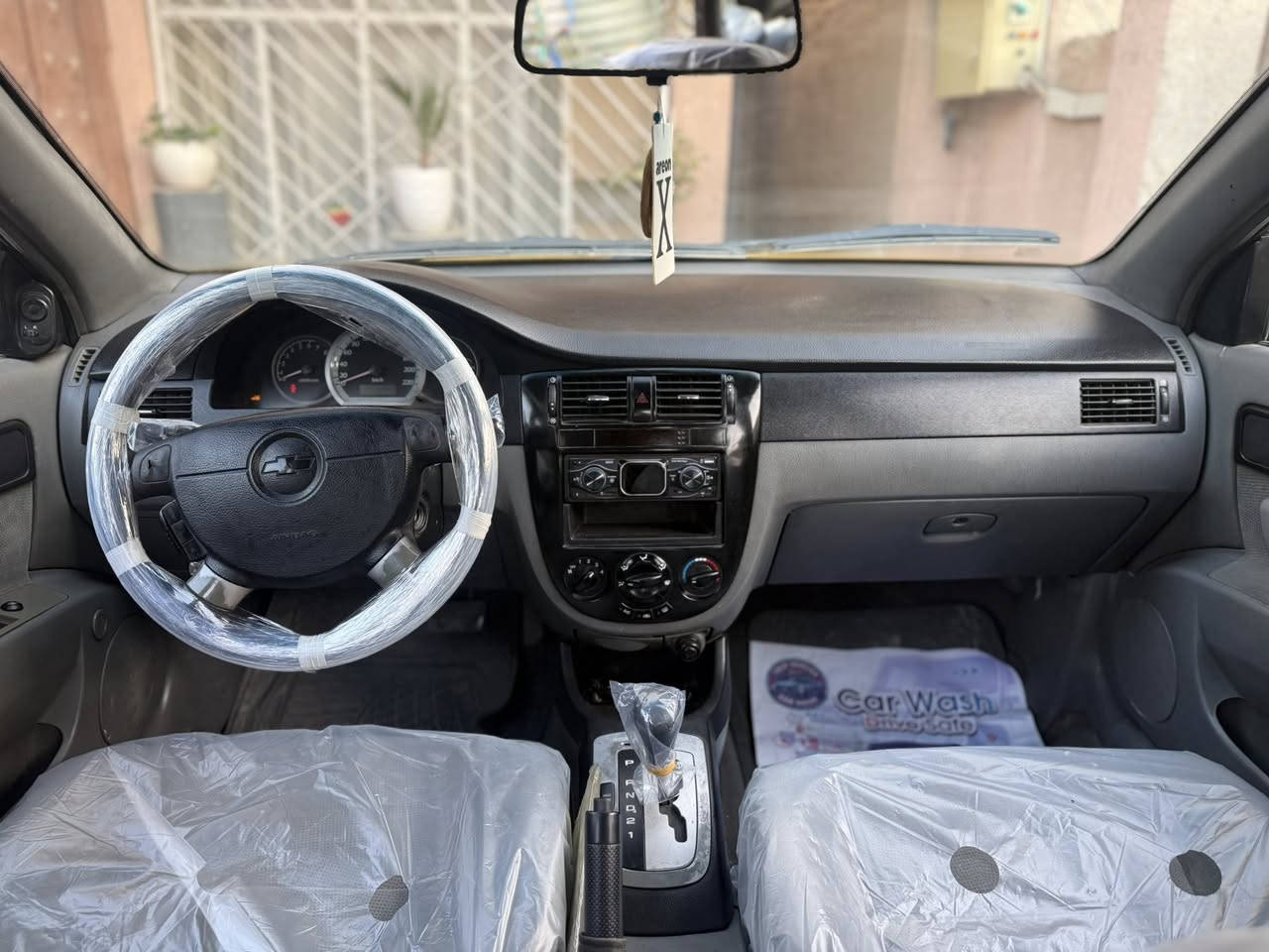 السلام عليكم اوبترا 2011رقم بغداد بأسمي تحويل ثاني يوم مصفرة هيئة وغرامات السيارة مصبوغة عام للجمالية مبدل بيها جاملغات امامية وضربة بالصندوق بس راجع نفسة بلادي بدون دواخل الرقم ***********
‏السعر 65 وبيها مجال قليل ممتواجد ع الفيس 
متوفر واتساب 
المكان بغداد البياع شرطة الخامسة
