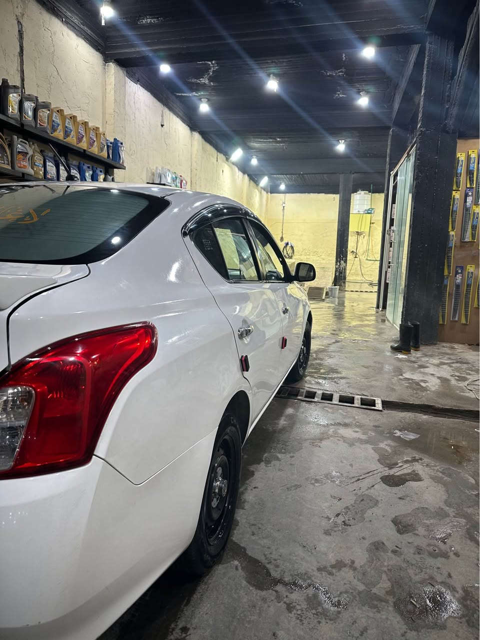 سلام عليكم 

نيسان صني موديل 2020

ماشيه 92K

حساسات 

شاشه 

زينون كلش قوي الله شاهد مشتري بس الزينون 80الف 

يدات نيكل 

هنه كلنه نفس المواصفات 

مكفوله من الضربه بيه فقط بارد موجود بل باب موجود بلنشر 

بيه ثلاث رصعات بل بنيه أصلن ما مبينات

مكينه 1500

مداريه كلش الله شهاد مادير دهن عادي فقط MOTL

السعر ب 110وبيه مجال 

فقط واتساب *********** أو اتصال 

مكاني نجف كوفه النجف, العراق
