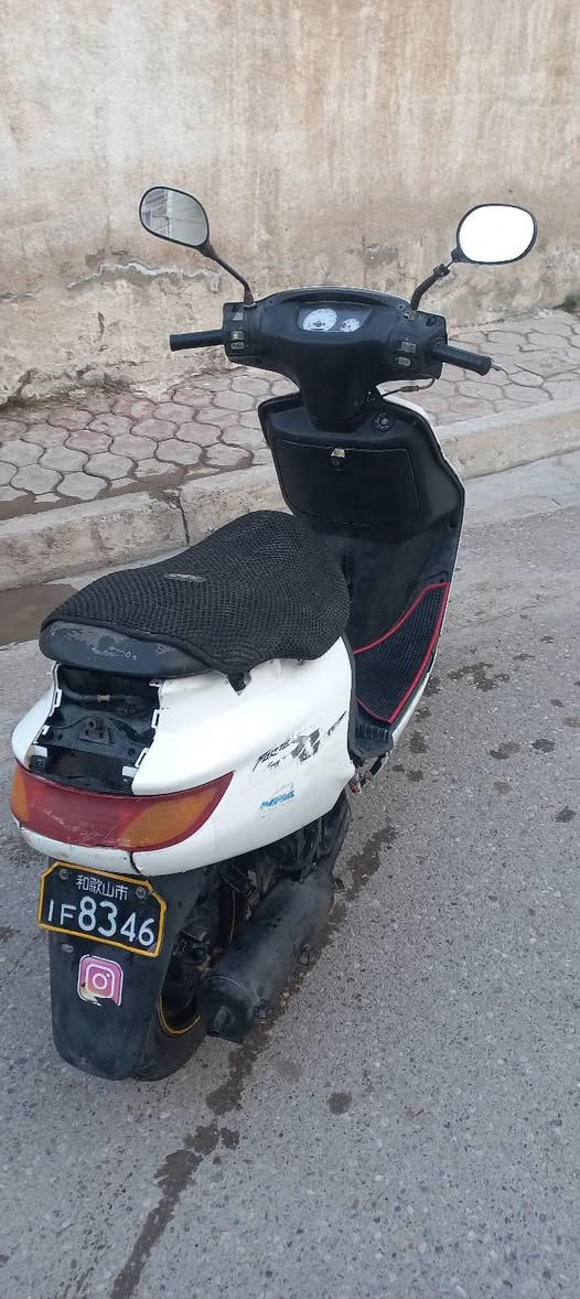 السلام عليكم
فراشة فورتي للبيع 

كهربائيات كلها شغالة 

دبلات كلها شغالة 

الدراجة بيها دخان قليل شغالة هندر واحد وشرط معدل 120

السلف شغالة بس راجز تعبان باتري جديد 

السعر 275 وبيها مجال حق الجية 

المكان بعقوبة للإستفسار ***********
