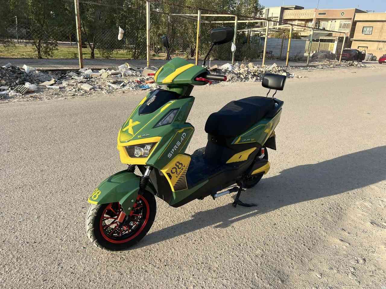 السلام عليكم دراجه شحن سكنس  لسعر 700عنوان ابو غريب رقم ***********
