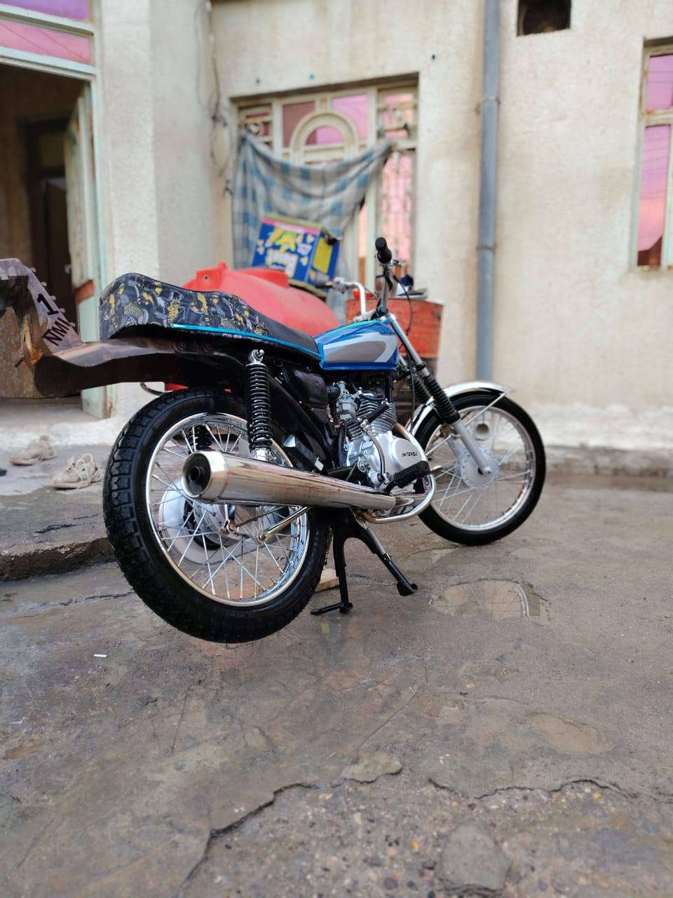 سلام عليكم دراجه انتنس للبيع الدراجه كلك كلك مكاني مشرح لسعر 725وبيه مجال قليل حك لجيه دراجه كلفه شلعه ومعدل؟


**إذا كنت صاحب هذا الإعلان وتريد حذفه لأي سبب، رجاءا أرسل رسالة إلى الدعم الفني**