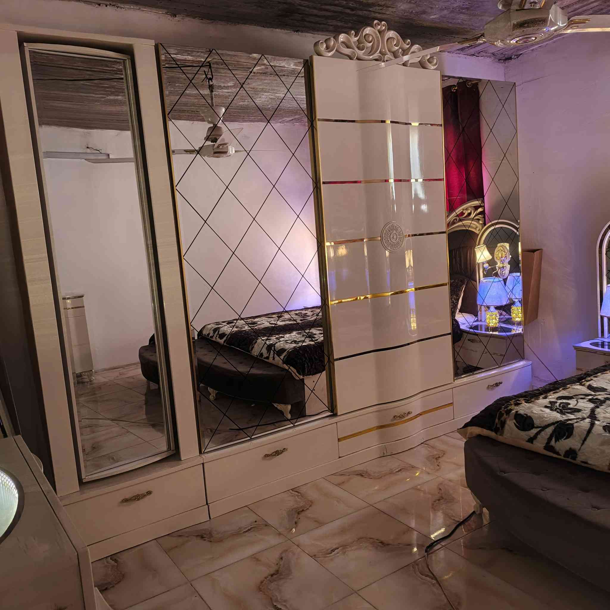 غرفه تركي للبيع *********** مكان سامراء
