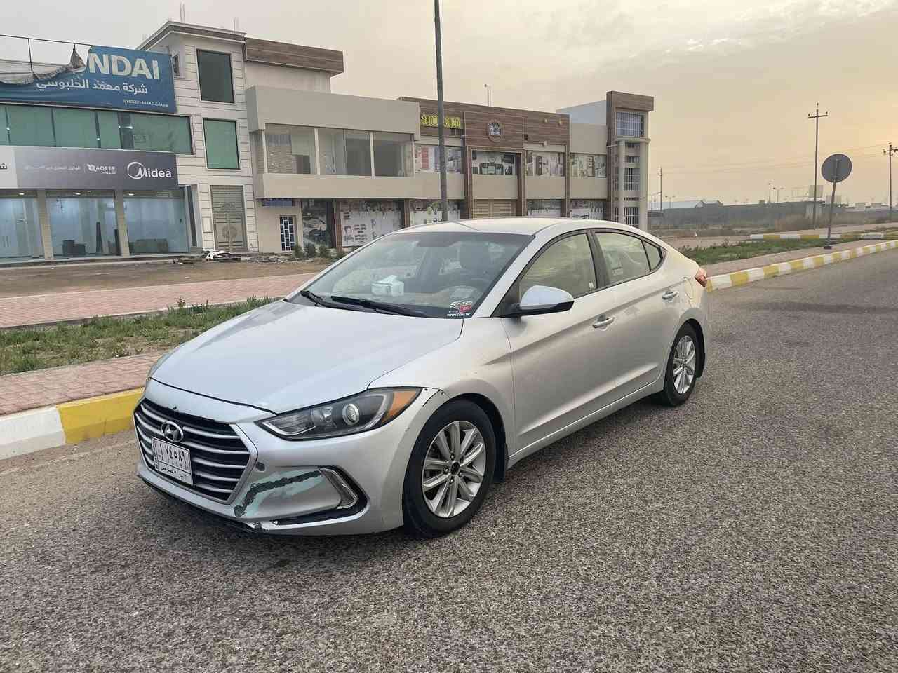 التفاصيل داخل المنشور للاستفسار اكثر اتصل 
*********** 
***********
مكان السيارة الانبار الرمادي محرك السيارة ٢٠٠٠ دوش
