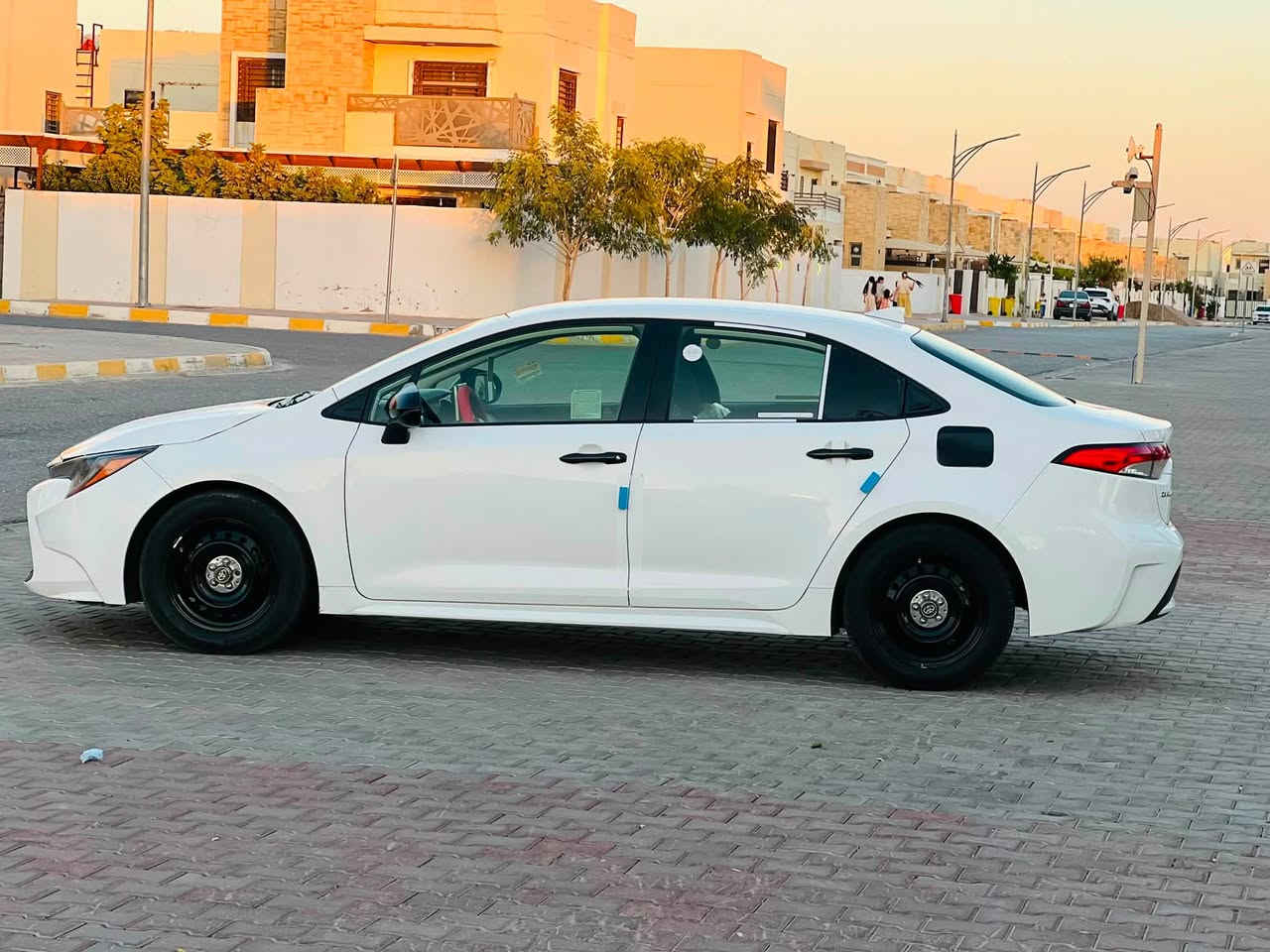 الحلال للبيع  بدون وعده او قسط بدون مراوس 
بسعر مناسب
كورلا موديل 20 le المرغوب 
وارد امريكي لون ابيض ثلجي المرغوب 
حادثها الدعاميه وطارف البونيد فقط بدون داخل شرط الفحص وين ميعجبك صور الضرر موجوده 
1-رقم اربيل دولي شرط التحويل والغرامات 
2-محرك 1800 دوش 
3-محرك كير بلشرط بدون فتح
4-شاشه جبيره 
5-كامره دواره 360 
6-مثبت سرعه 
7-تحديد مسار 
8-لايت زينون 
9-تحكم جهتين
10-داخل اسود ملكي 
11-تبريد ثلج
12-تايرات جدد
13-صدر جديد 
14-غرفه جديده 
15- ارضيه مغلفه 
السياره جاهزه ماعايزها مصرف خلاص 
وباقي المواصفات كدام العين 
بسعر (139)
مكاني صلاح الدين تكريت 
للاستفسار 
***********
ماقفل سعر بتلفون
