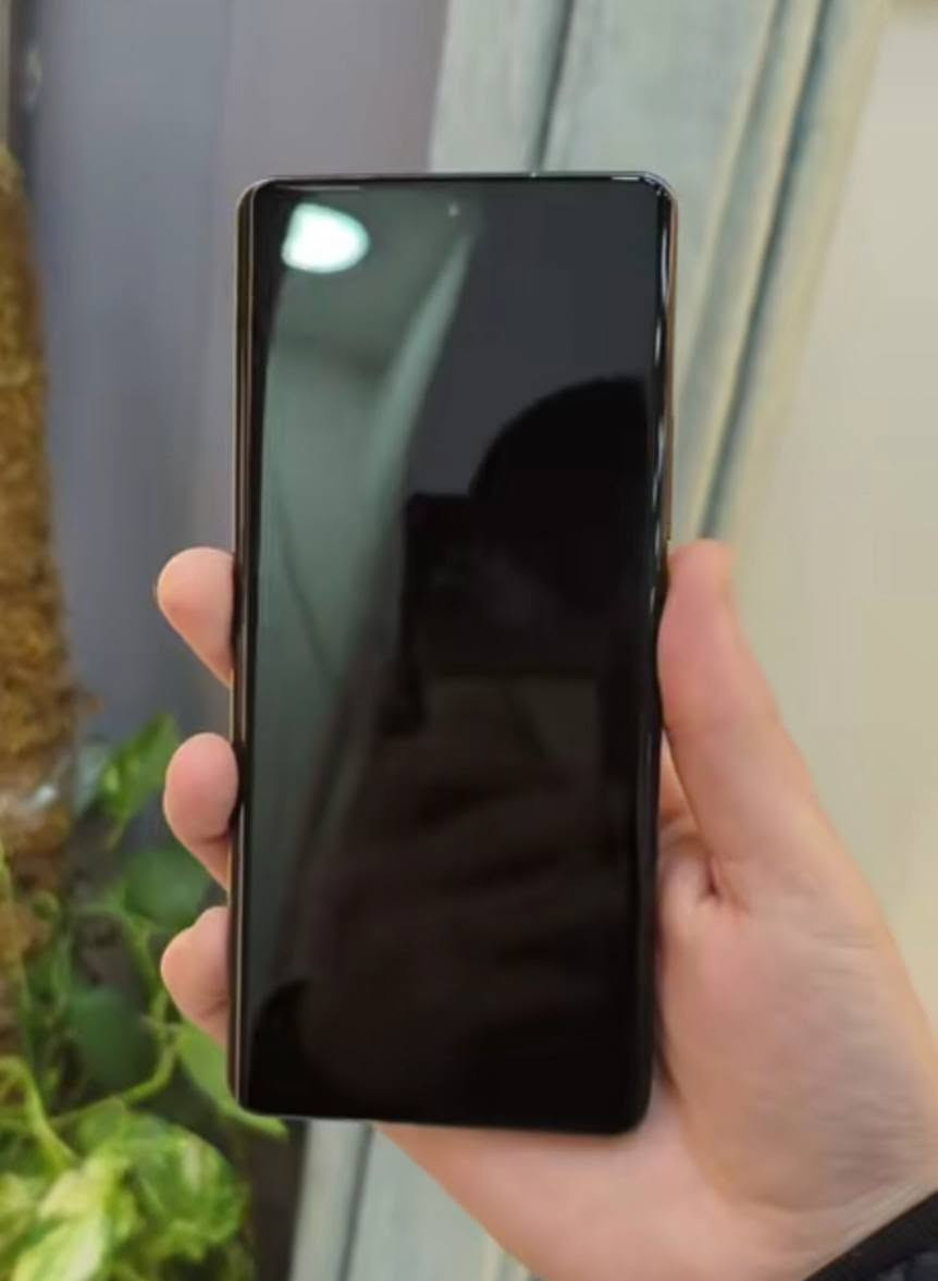 السلام علیکم
للبیع فقط
 ضمان 24ساعە یطلع بي اي خلل مرجوع

(Xiaomi 12 pro  5g )العملاق
نسخە عالمي دبل سیمکارت

شاشە قوس امولد 120هرتز (2K) بلس

بطاریە 4600 شحن سریع 120واط( 0الی100  18 دقیقە)

رام 8+8 . ذاکرە 256

معالج خارق سناب دراکون 8جین 1  (4نانومتر)

90فریم بوبجي

کامیراتە  50+50+50 مکابکسل 

فیدیو (8k 30fps) و (4k 60fps)

سماعات ستیریو دبل سماعە

جهاز حیل نضیف مامفتوح کلە  بلادي

بدون ملحقات
سعرە 300قفل

***********
